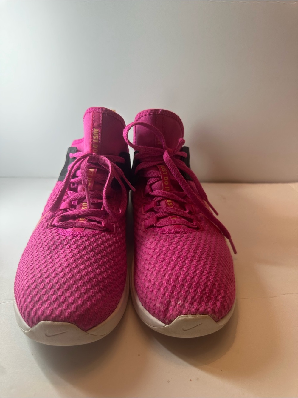 Nike Women's Bright Pink Lightweight Running Shoes